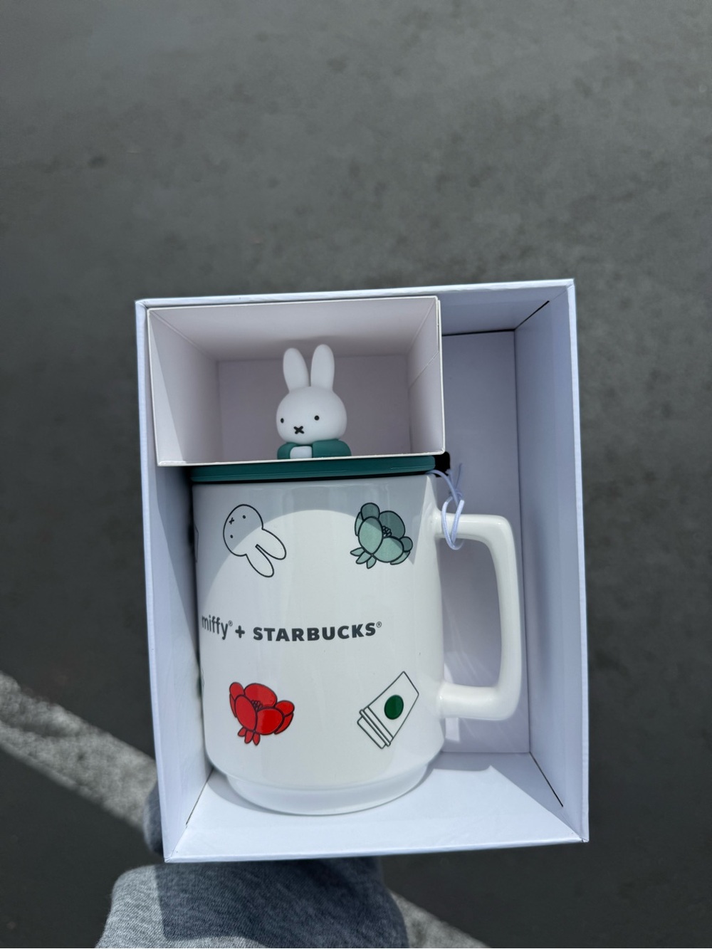RARE LIMITED EDITION MIFFY X STARBUCKS 14 OZ MUG